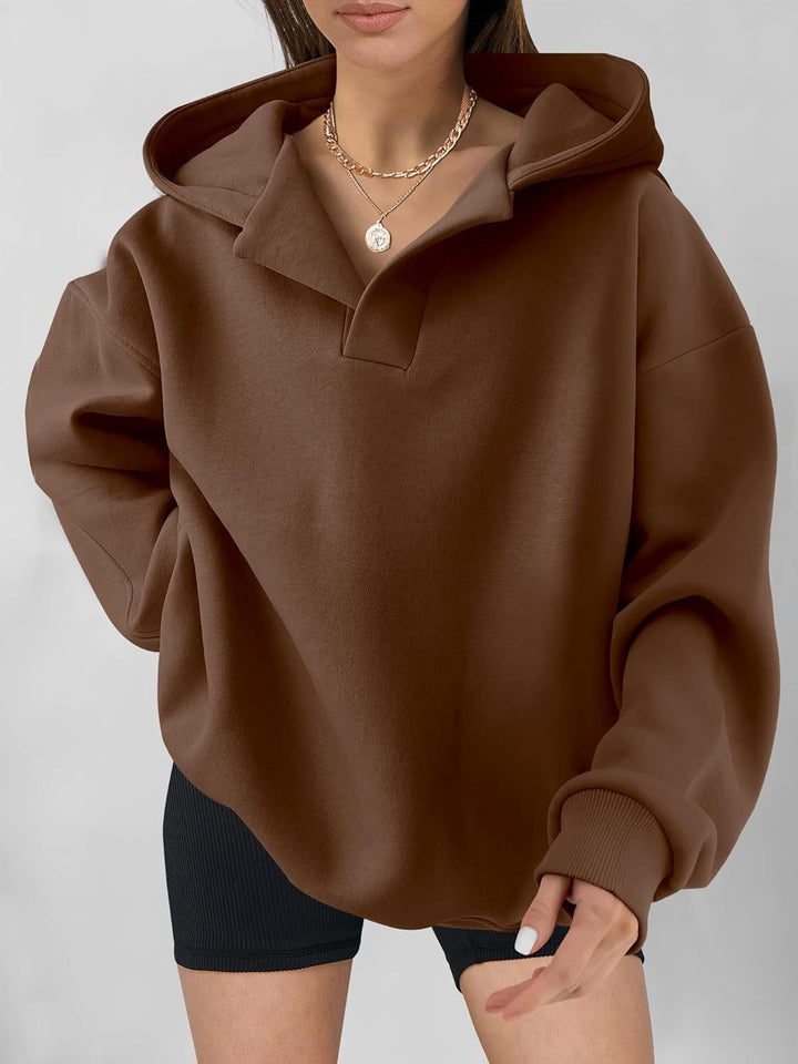 Dams Oversized Hoodie med Modern Krage och Lätt Passform Mirla-Eva Jonsson