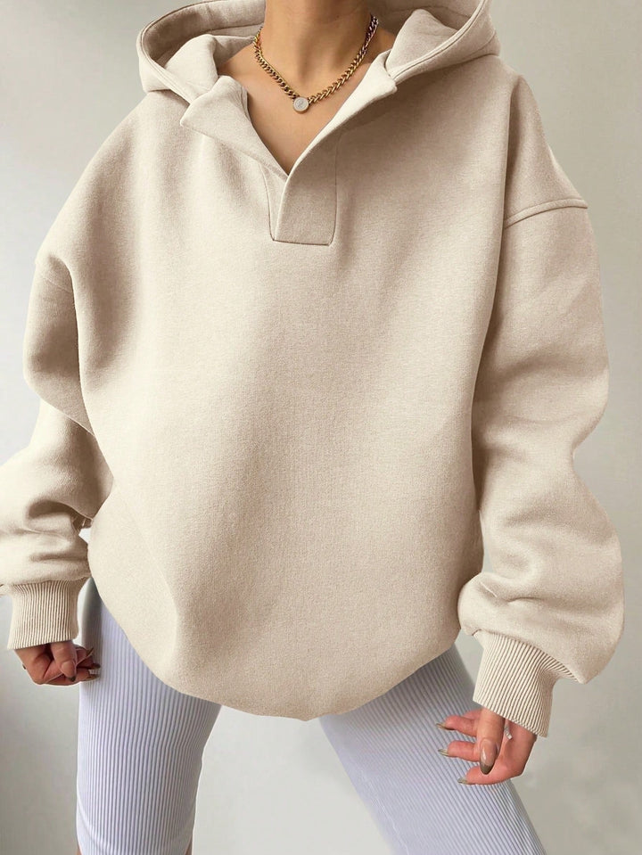 Dams Oversized Hoodie med Modern Krage och Lätt Passform Mirla-Eva Jonsson