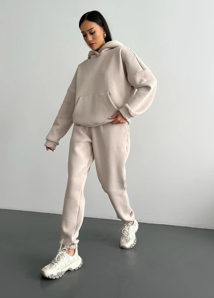 Dams Oversized Hoodie och Joggingbyxor Set Mirla-Eva Jonsson