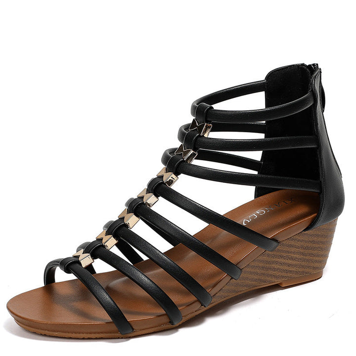 Dams Riemchen-wedgesandal med eleganta smyckedetaljer Mirla-Eva Jonsson