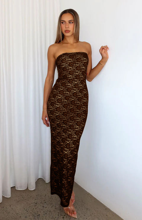 Dams Spitzenkleid i ärmlös design Mirla-Eva Jonsson