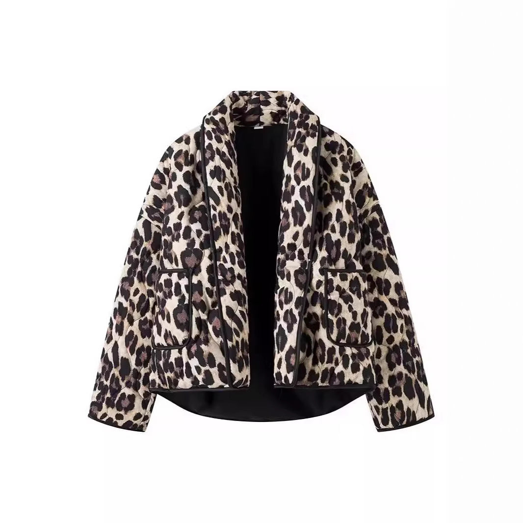 Dams Steppjacka i elegant leopardmönster Mirla-Eva Jonsson