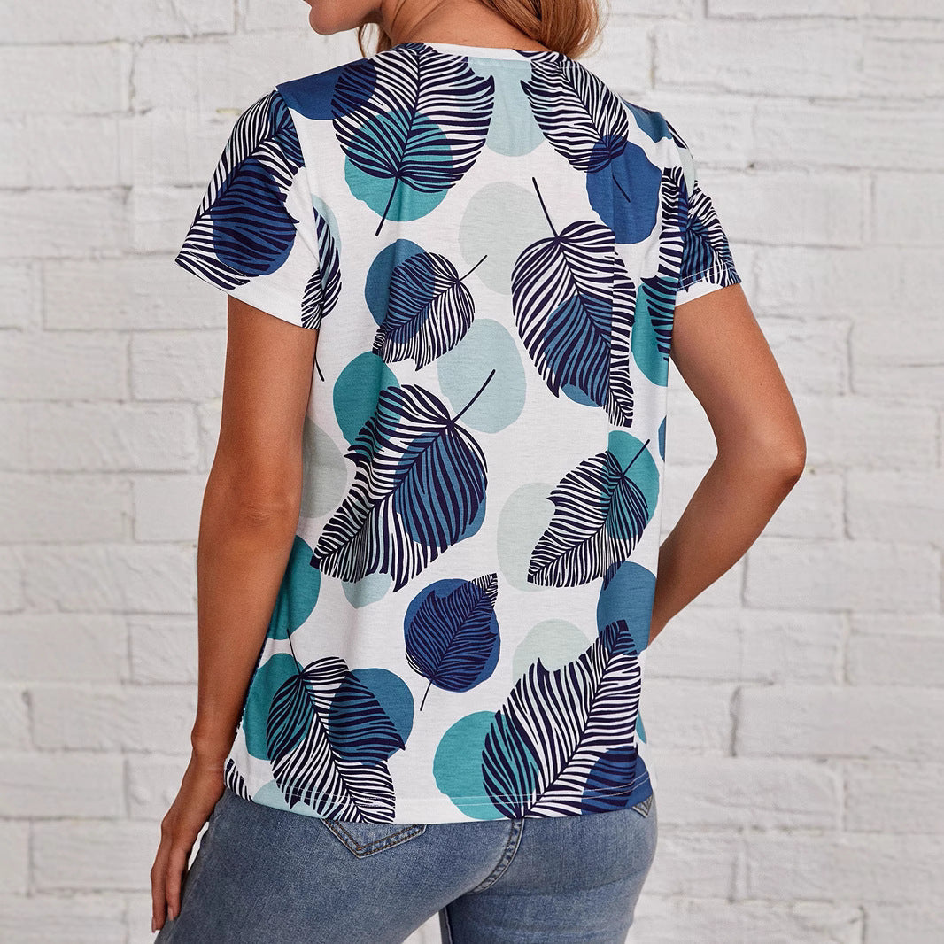 Dams T-shirt med elegant bladtryck och avslappnad passform Mirla-Eva Jonsson