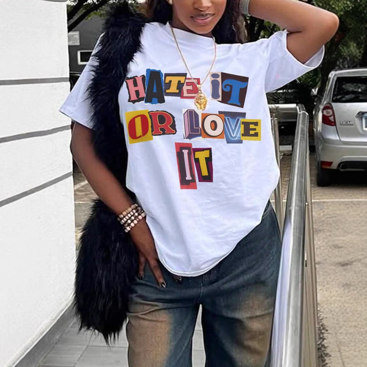 Dams T-shirt med iögonfallande text och avslappnad passform Mirla-Eva Jonsson