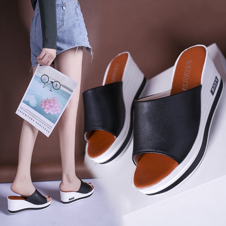 Dams Wedge-sandaler med bekväm sula och modern design Mirla-Eva Jonsson