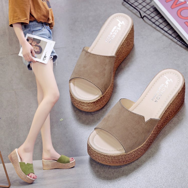 Dams Wedge-sandaler med modernt korsdesign och halkfri sula Mirla-Eva Jonsson