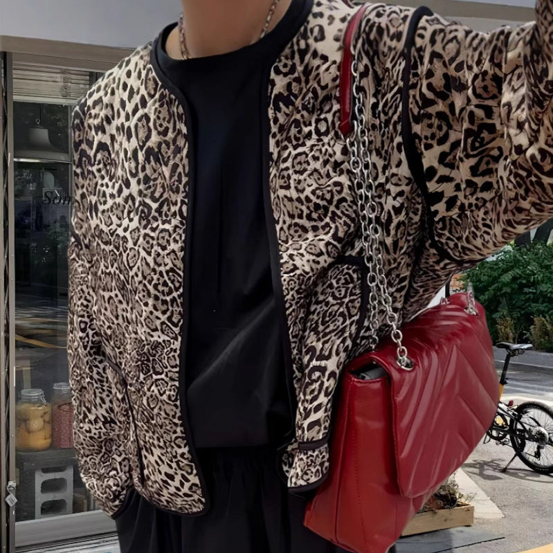 Dams attraktiv jacka i trendigt leopardmönster Mirla-Eva Jonsson