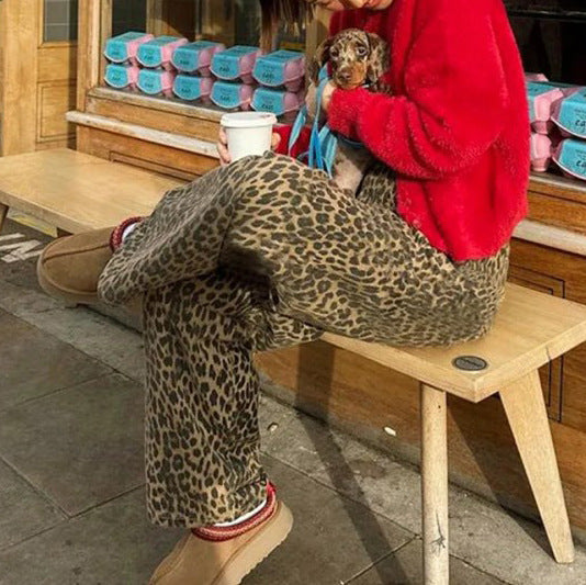 Dams breda byxor i leopardmönster Mirla-Eva Jonsson