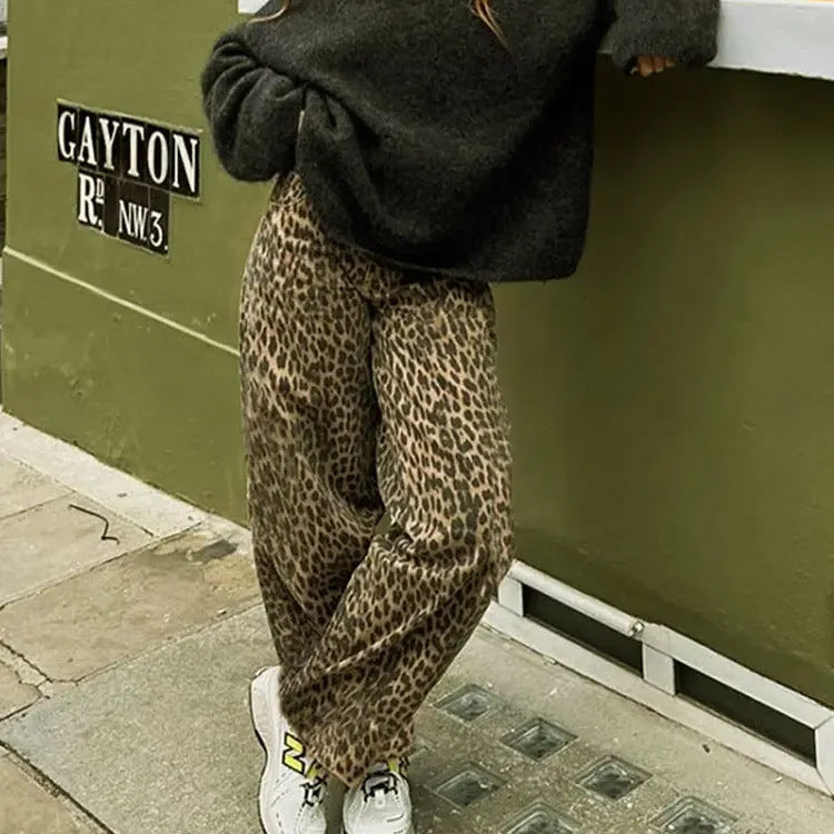 Dams breda byxor i leopardmönster Mirla-Eva Jonsson