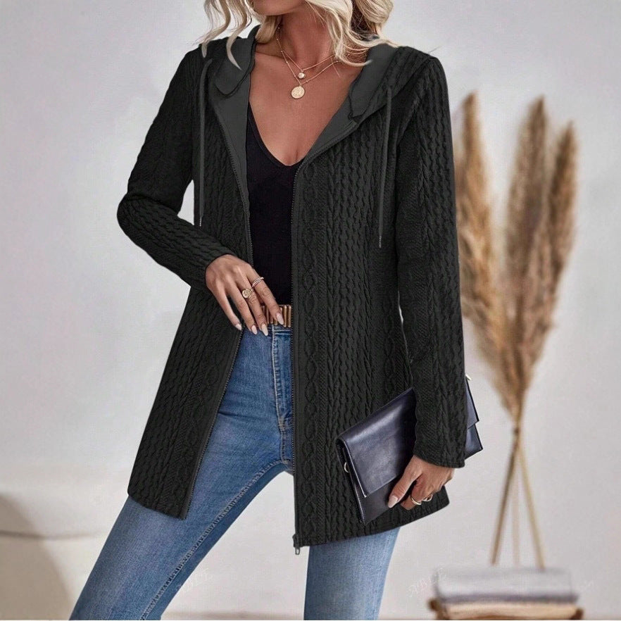 Dams cardigan med huva och trendigt flätmönster Mirla-Eva Jonsson