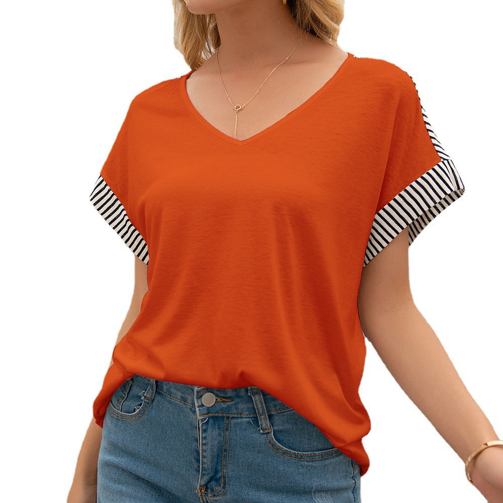 Dams casual V-hals T-shirt med randiga ärmar och lös passform Eva Jonsson-Eva Jonsson