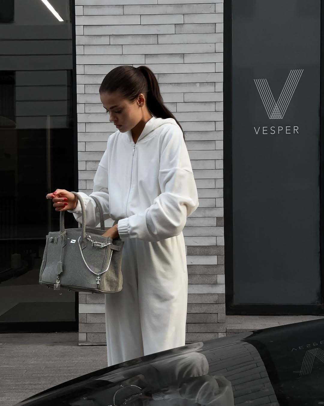 Dams casual jumpsuit med huva och lös passform Mirla-Eva Jonsson