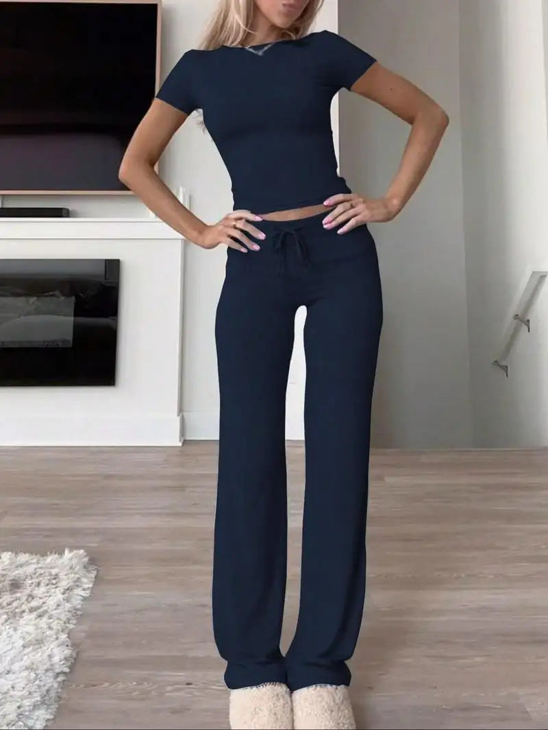 Dams casual lounge-set med figursydd topp och bekväm byxa Eva Jonsson-Eva Jonsson