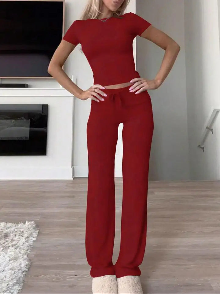 Dams casual lounge-set med figursydd topp och bekväm byxa Eva Jonsson-Eva Jonsson