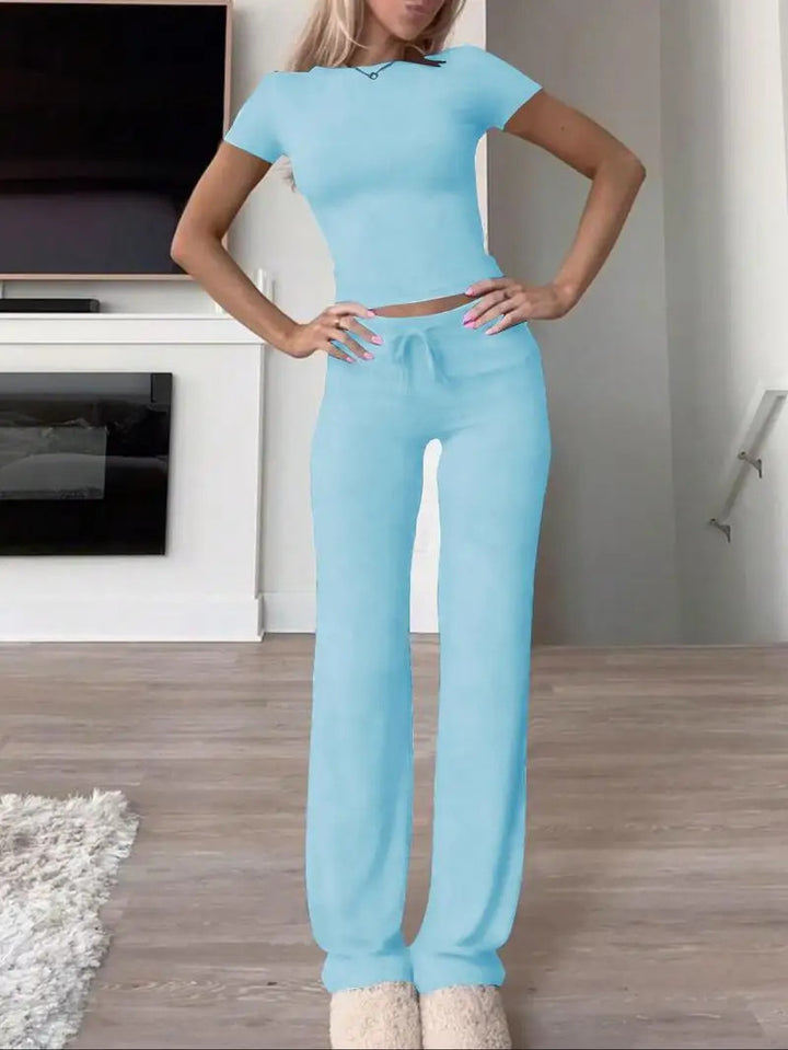 Dams casual lounge-set med figursydd topp och bekväm byxa Eva Jonsson-Eva Jonsson