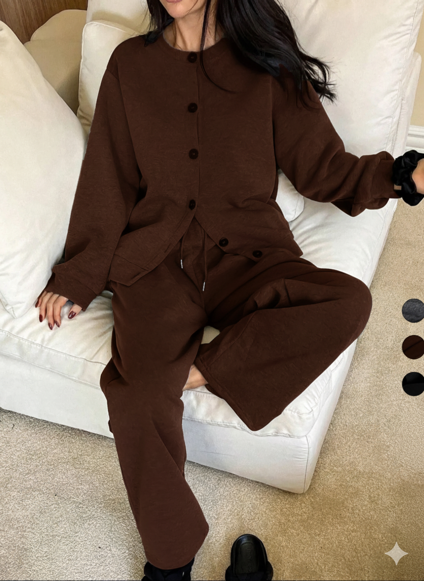 Dams casual loungewear-set med lös passform och praktiska fickor Mirla-Eva Jonsson