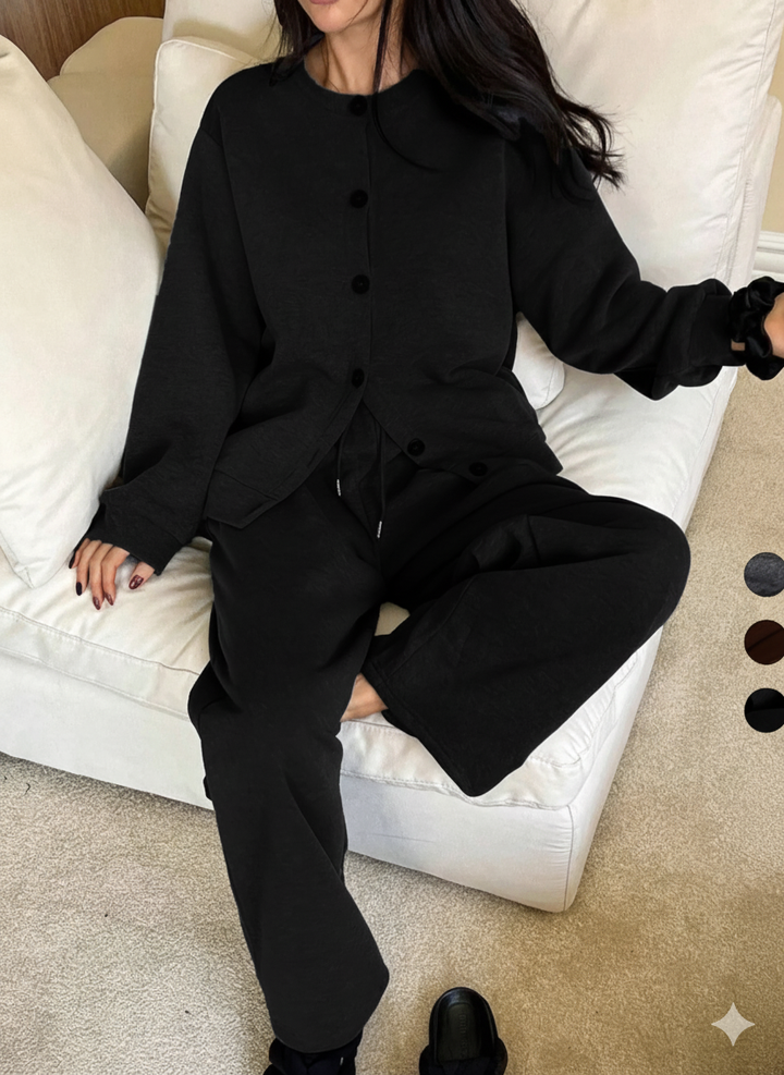 Dams casual loungewear-set med lös passform och praktiska fickor Mirla-Eva Jonsson