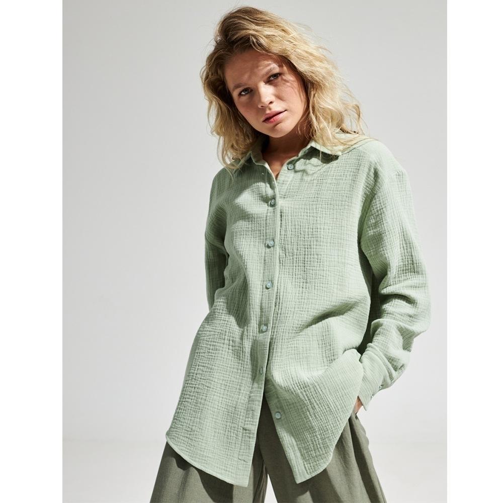 Dams casual och charmig oversize skjortblus Mirla-Eva Jonsson