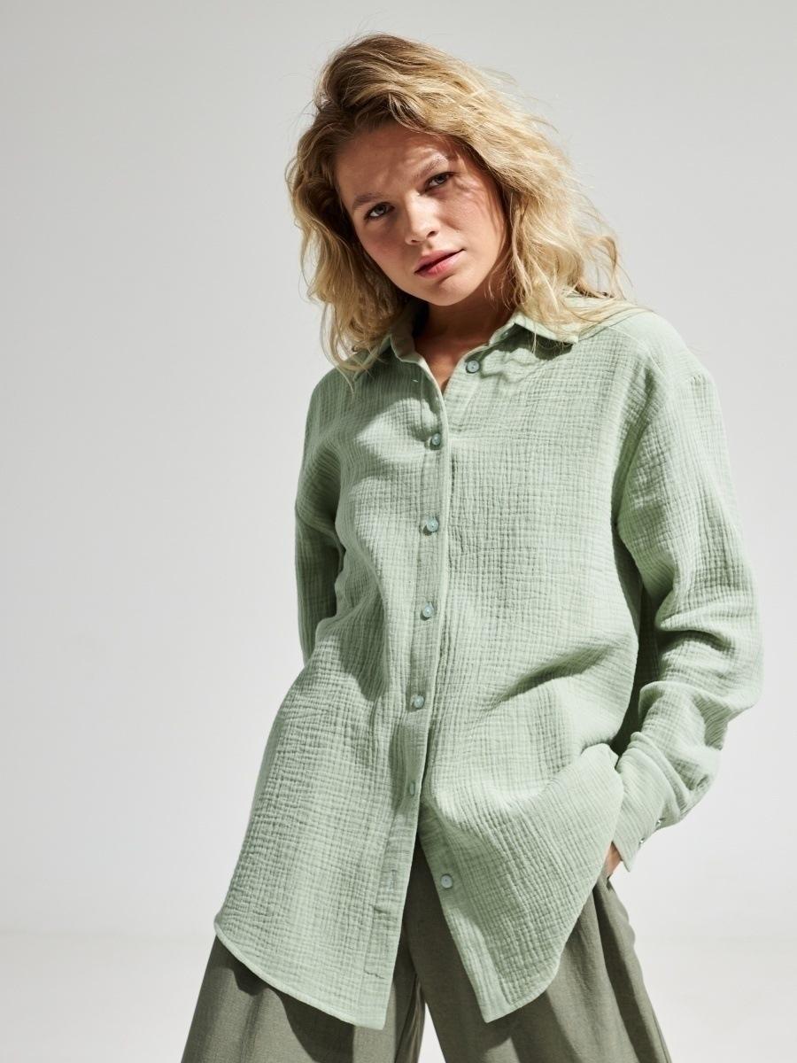 Dams casual och charmig oversize skjortblus Mirla-Eva Jonsson