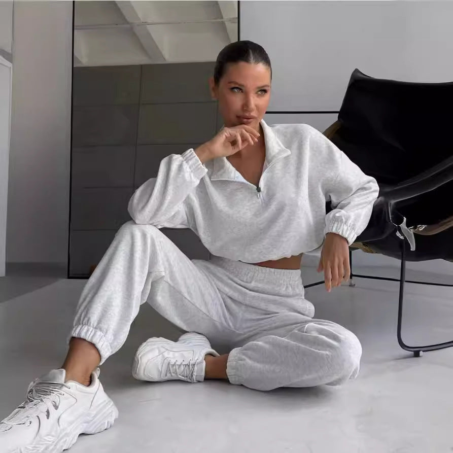Dams cropped Zip-tröja och joggingbyxor Set Mirla-Eva Jonsson
