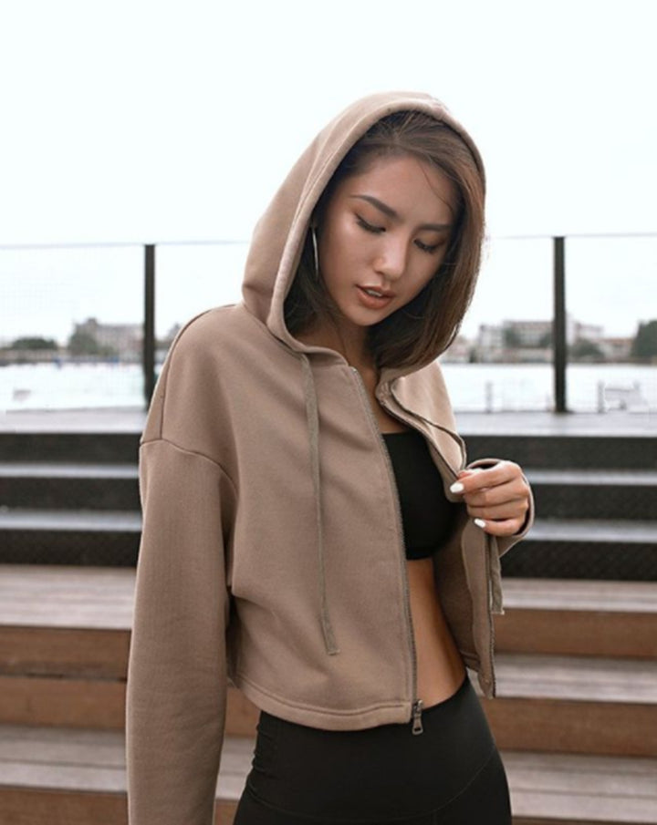 Dams cropped hoodie med sportig skärning Mirla-Eva Jonsson