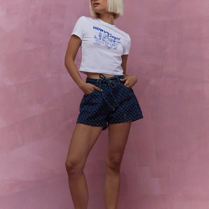 Dams denim shorts med justerbart midjeband och trendig skärning-Eva Jonsson