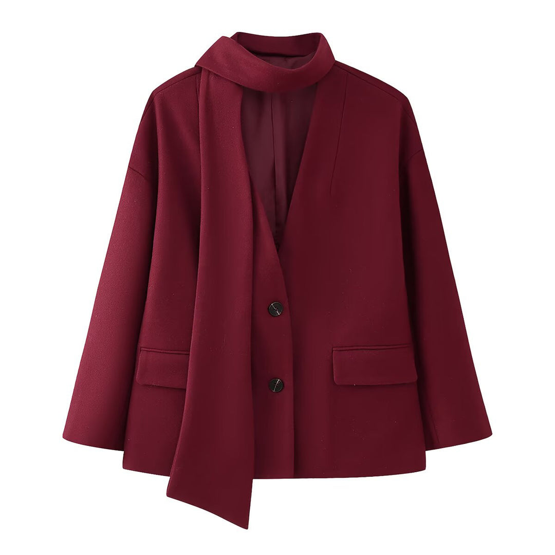 Dams elegant blazerjacka med asymmetrisk skärning och avtagbar scarf Mirla-Eva Jonsson