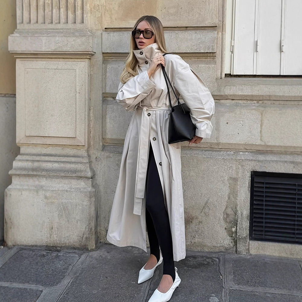 Dams fashionable trench coat with tailored fit and practical details Eva Jonsson-Eva Jonsson