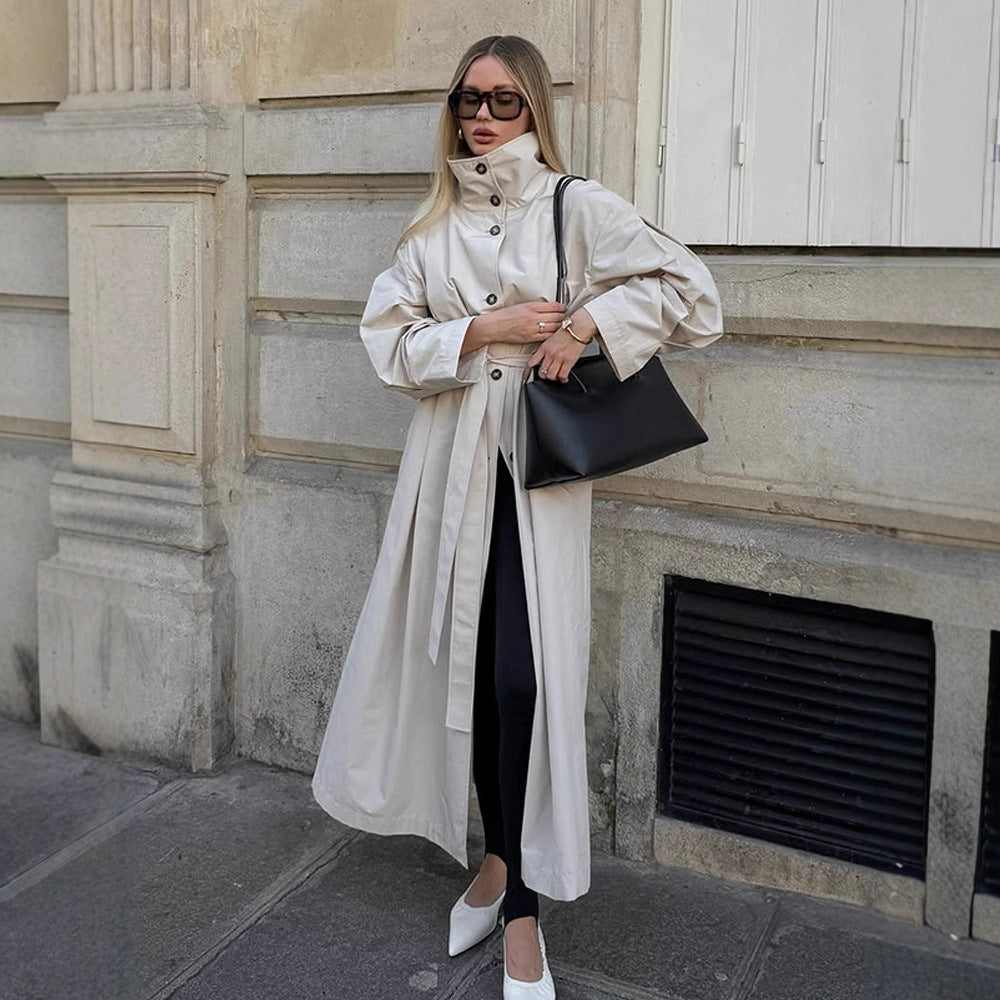 Dams fashionable trench coat with tailored fit and practical details Eva Jonsson-Eva Jonsson