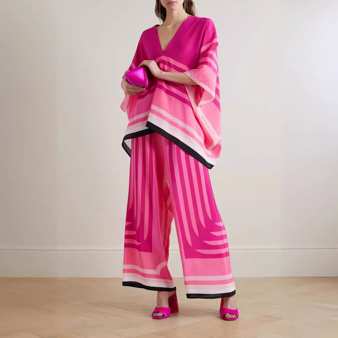 Dams fritidsset med elegant snitt och moderna ränder Mirla-Eva Jonsson