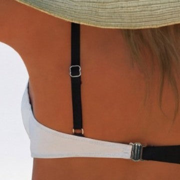 Dams hög skuren bikini med elegant omslag-design Mirla-Eva Jonsson