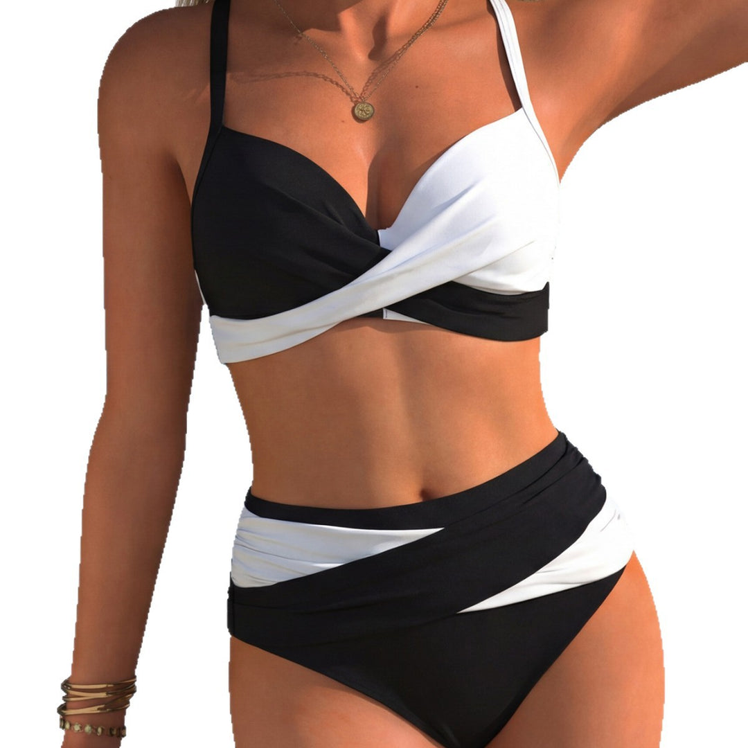 Dams hög skuren bikini med elegant omslag-design Mirla-Eva Jonsson