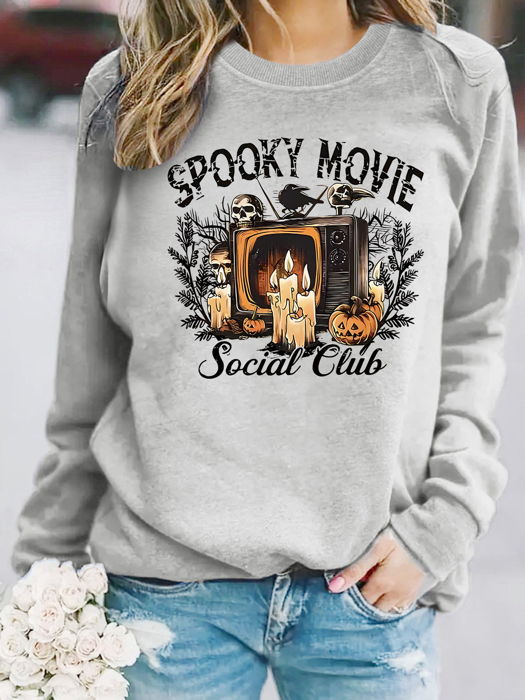 Dams hoodie med läskigt filmmotiv och avslappnad passform Mirla-Eva Jonsson
