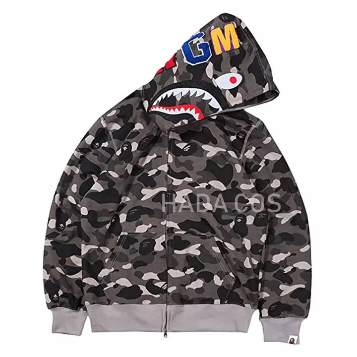 Dams hoodiejacka med modern kamouflage-design och högkvalitativ bomullsblandning Mirla-Eva Jonsson