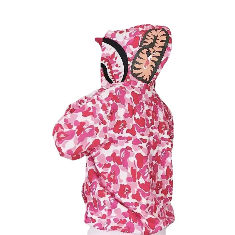 Dams hoodiejacka med modern kamouflage-design och högkvalitativ bomullsblandning Mirla-Eva Jonsson