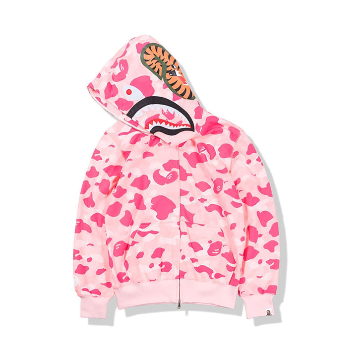 Dams hoodiejacka med modern kamouflage-design och högkvalitativ bomullsblandning Mirla-Eva Jonsson