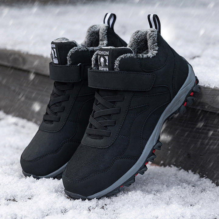 Dams isolerade vandringsskor med halkfri sula och praktisk velcrolösning Mirla-Eva Jonsson