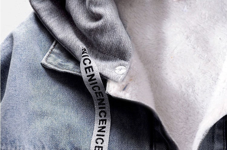 Dams jeansjacka med integrerad hoodie Mirla-Eva Jonsson