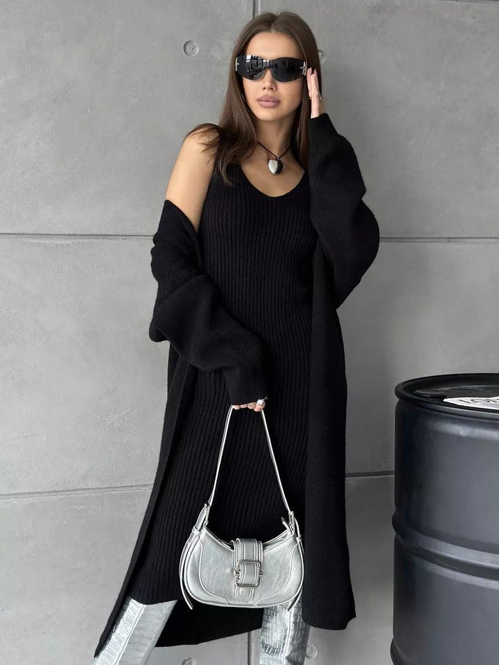 Dams knit dress with deep V-neck and long cut Eva Jonsson-Eva Jonsson