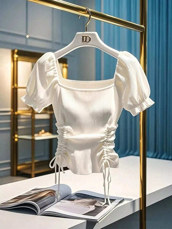 Dams lätt ribbat crop-top med justerbar dragsko Mirla-Eva Jonsson
