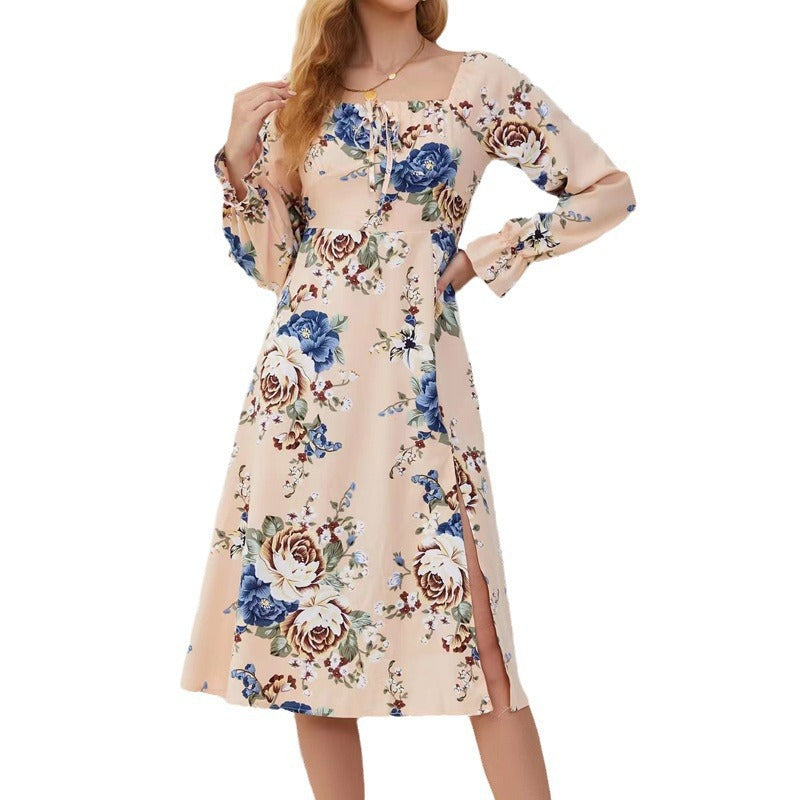 Dams maxiklänning med blommönster och elegant slits Mirla-Eva Jonsson