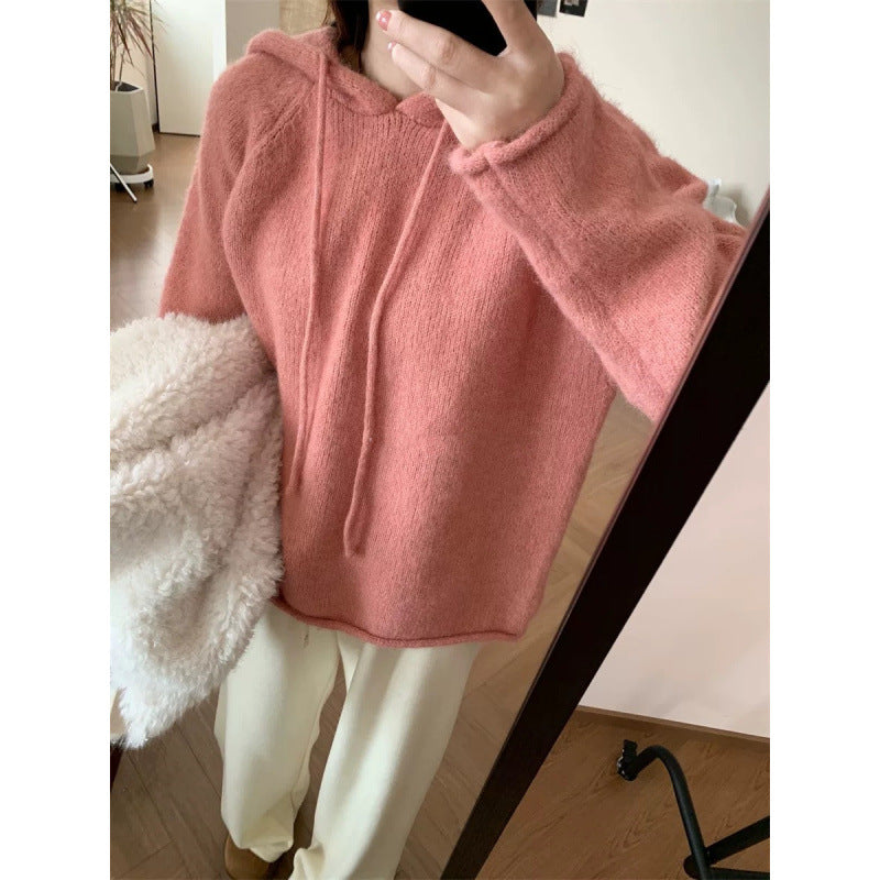 Dams mysiga hoodie gjord av mjukt fleece material med känguruficka Mirla-Eva Jonsson