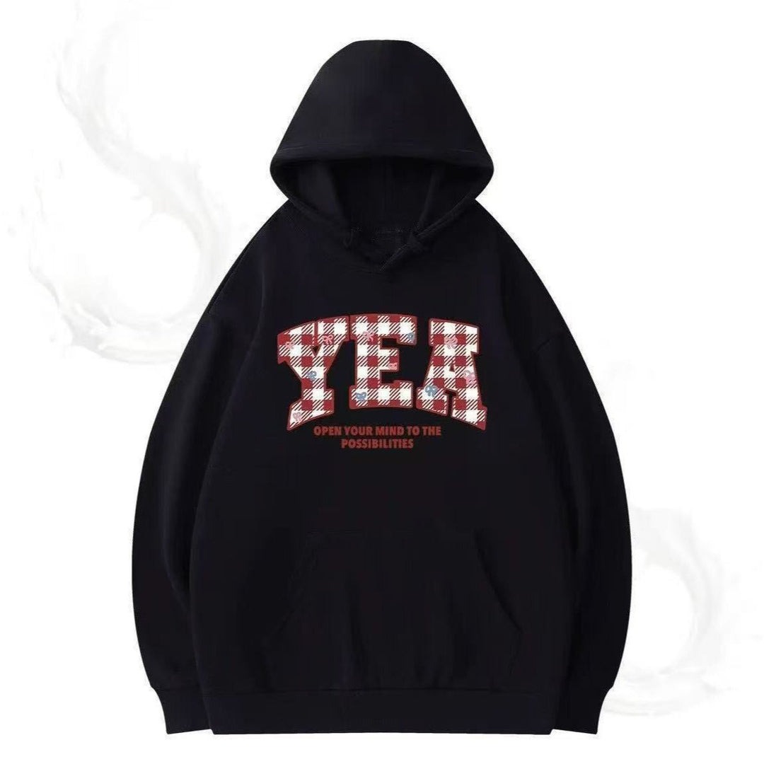 Dams oversized huva sweatshirt med kreativ skrivning Mirla-Eva Jonsson