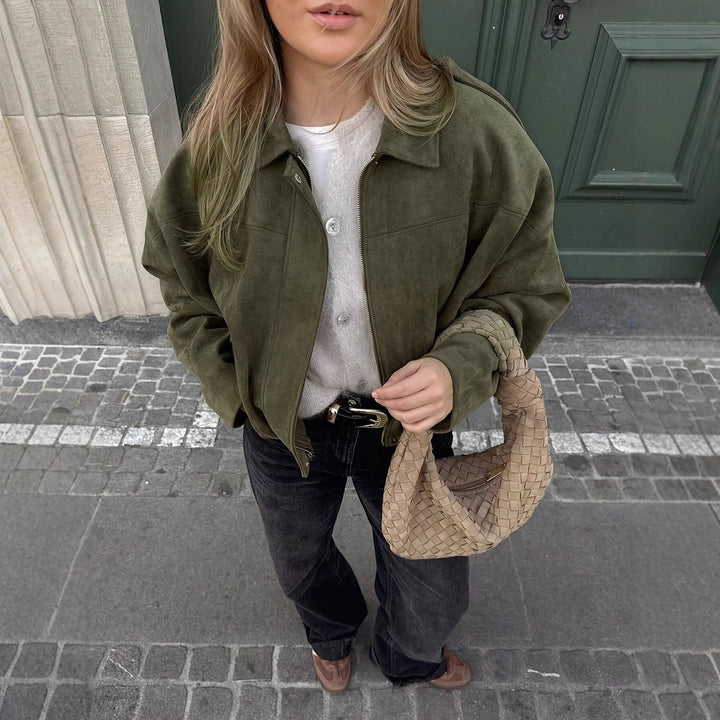 Dams oversized jacka gjord av mjukt mockaimitation Mirla-Eva Jonsson