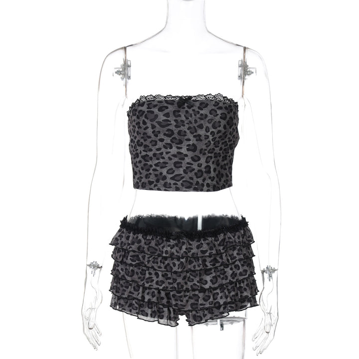 Dams set av luftig crop-top och fransiga shorts Mirla-Eva Jonsson