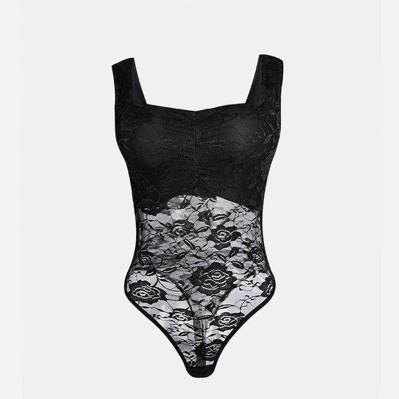 Dams spets bodysuit med blommönster och figursydd design Mirla-Eva Jonsson