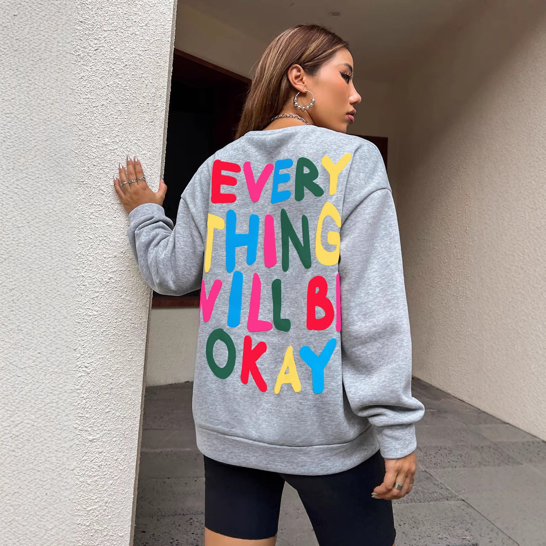 Dams sweatshirt med färgglad text Mirla-Eva Jonsson