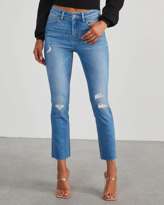 Dams tidlös jeans i modern skärning med cropped ben Mirla-Eva Jonsson