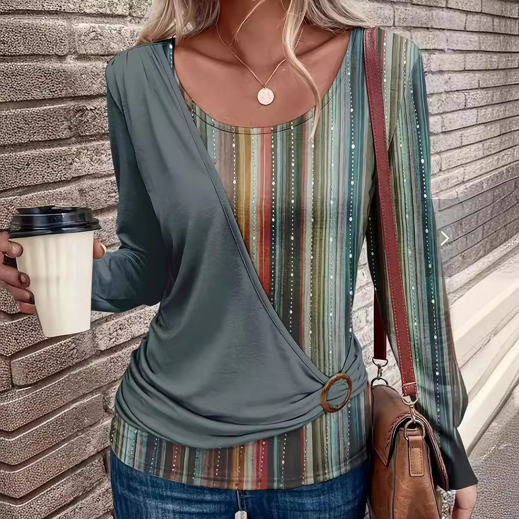 Dams wrap top med modernt ringdetalj och attraktiva ränder Eva Jonsson-Eva Jonsson