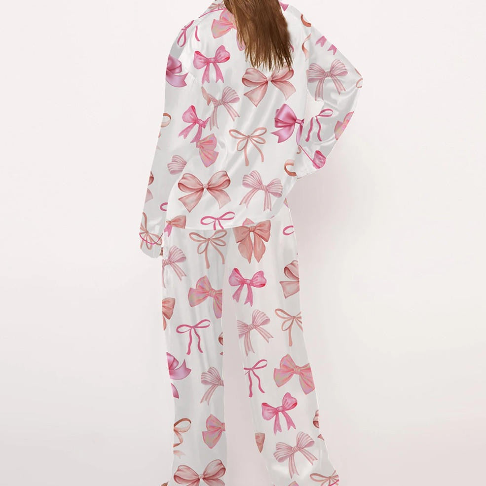 Damsatinpyjamasett med lekfullt sländmönster Eva Jonsson-Eva Jonsson